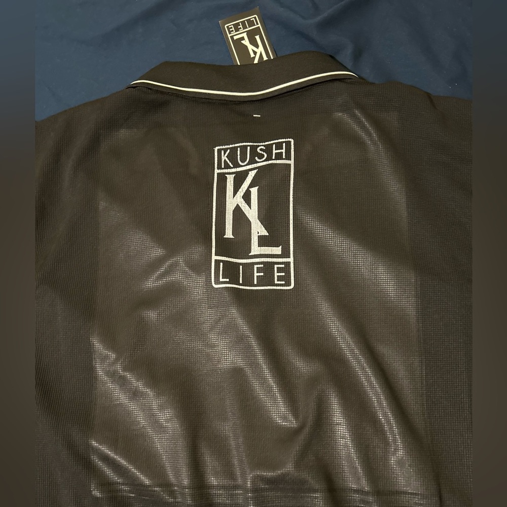 KUSHLIFE TRI-MOUNTAIN performance tee - Picture 2 of 2